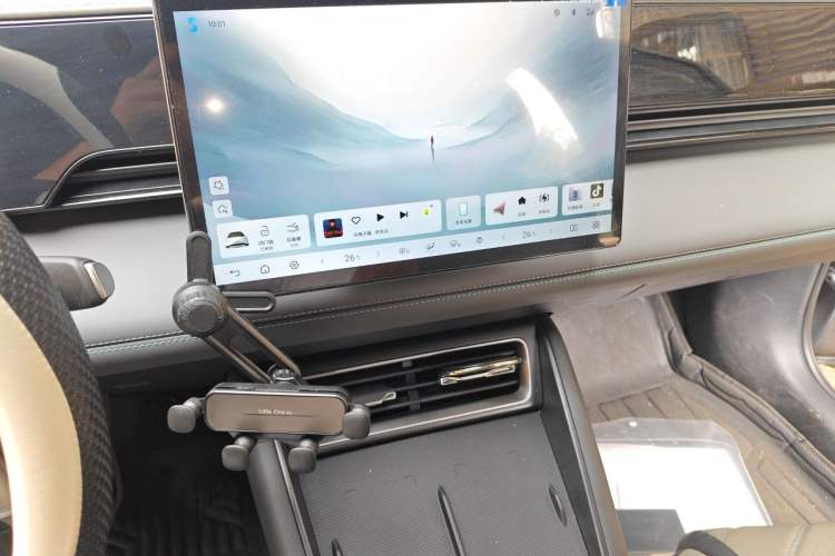 Used BYD Qin L 2025 EV 545KM Beyond Version Audio And AC Panel