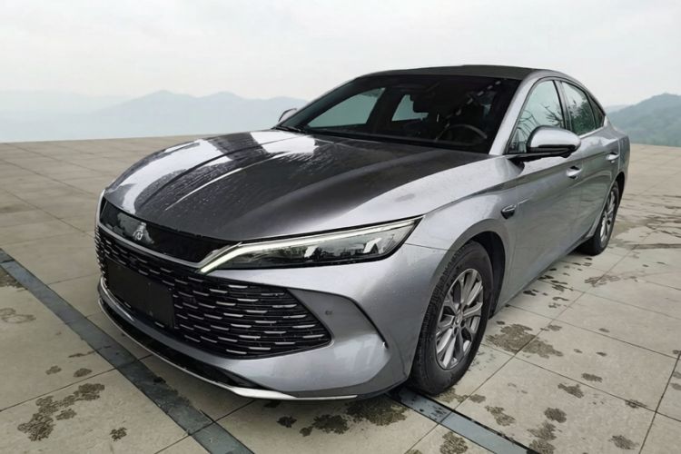 BYD Qin L 2025 DM-i Smart Drive 80KM Leading Model