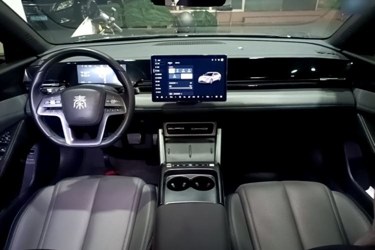Used BYD Qin L 2025 EV 470KM Leading Edition Center Console