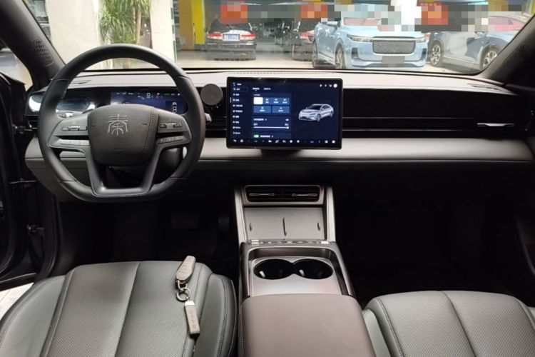 Used BYD Qin L 2025 EV 470KM Leading Edition Center Console