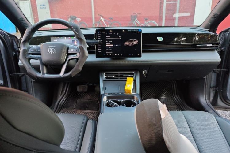 Used BYD Qin L 2025 EV 470KM Leading Edition Center Console