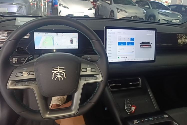 Used BYD Qin L 2025 EV 545KM Beyond Version Center Console