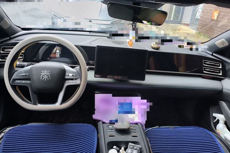 Used BYD Qin L 2025 DM-i Smart Drive 120KM Leading Model Center Console