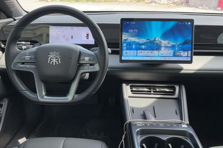 Used BYD Qin L 2025 EV 545KM Beyond Version Center Console