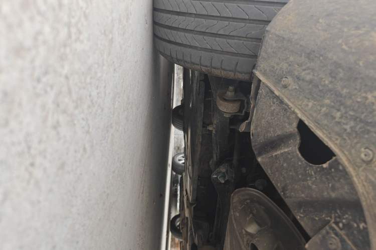 Used BYD Qin L 2025 DM-i Smart Drive 80KM Leading Model Chassis Rear Left