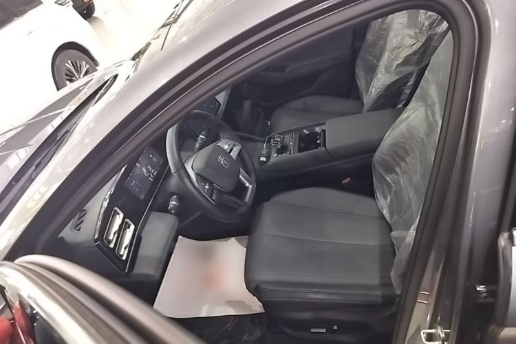 Used BYD Qin L 2025 DM-i Smart Drive 120KM Superior Model Driver Seat