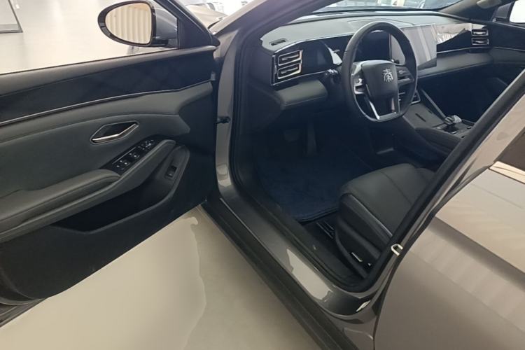 Used BYD Qin L 2025 DM-i Smart Drive 120KM Superior Model Driver Seat