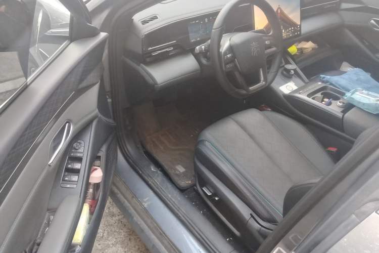 Used BYD Qin L 2025 EV 545KM Excellence Edition Driver Seat