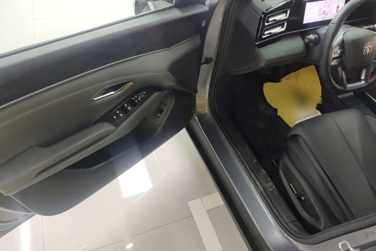 Used BYD Qin L 2025 DM-i Smart Drive 120KM Superior Model Driver Seat
