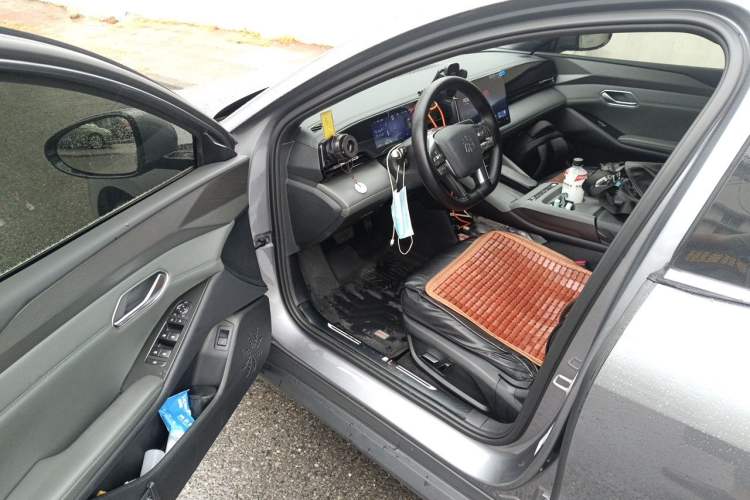 Used BYD Qin L 2025 EV 545KM Beyond Version Driver Seat