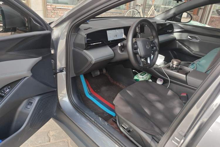 Used BYD Qin L 2025 EV 470KM Leading Edition Driver Seat