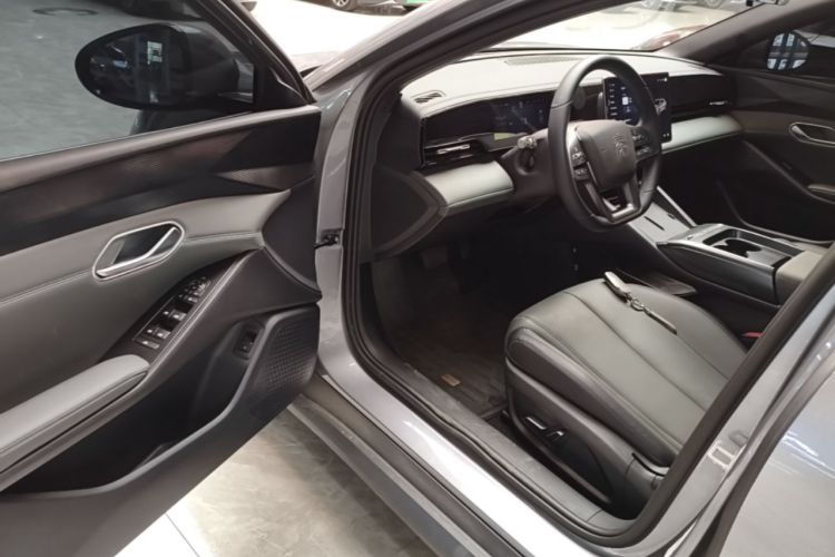 Used BYD Qin L 2025 EV 470KM Leading Edition Driver Seat