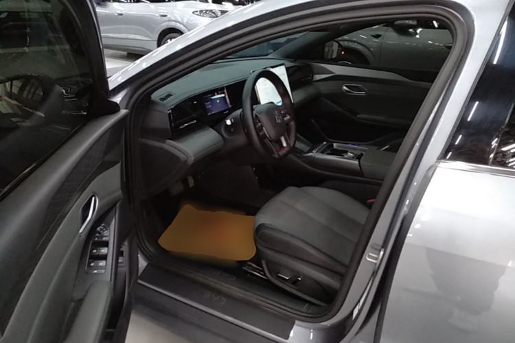 Used BYD Qin L 2025 EV 545KM Excellence Edition Driver Seat