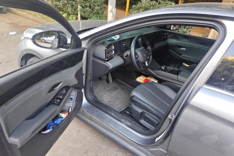 Used BYD Qin L 2025 DM-i Smart Drive 80KM Leading Model Driver Seat
