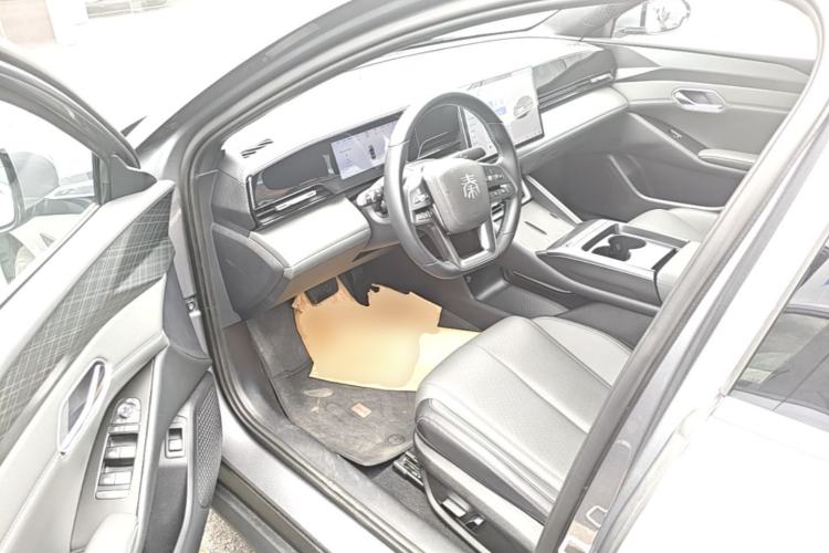 Used BYD Qin L 2025 EV 545KM Beyond Version Driver Seat