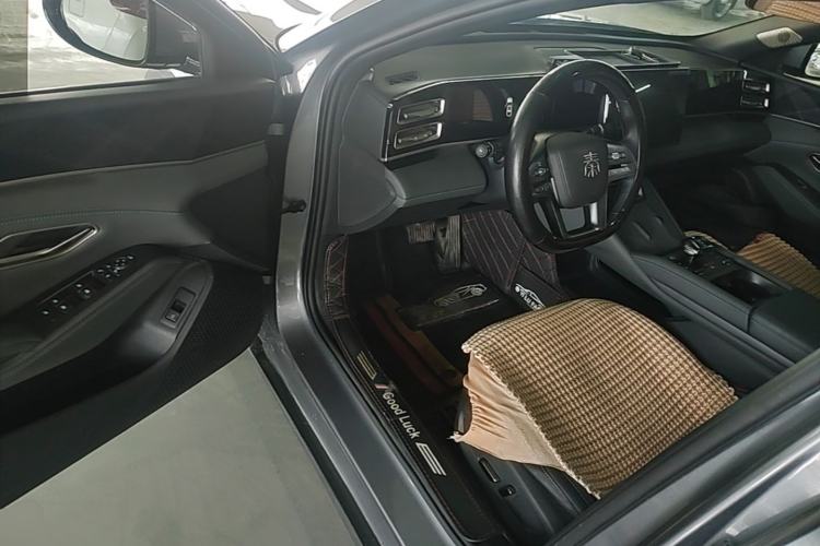 Used BYD Qin L 2025 DM-i Smart Drive 120KM Superior Model Driver Seat
