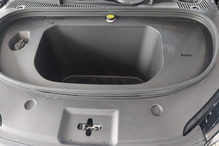 Used BYD Qin L 2025 EV 545KM Beyond Version Engine Bay