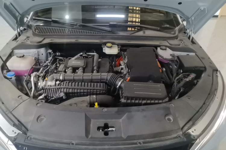 Used BYD Qin L 2025 DM-i Smart Drive 120KM Leading Model Engine Bay