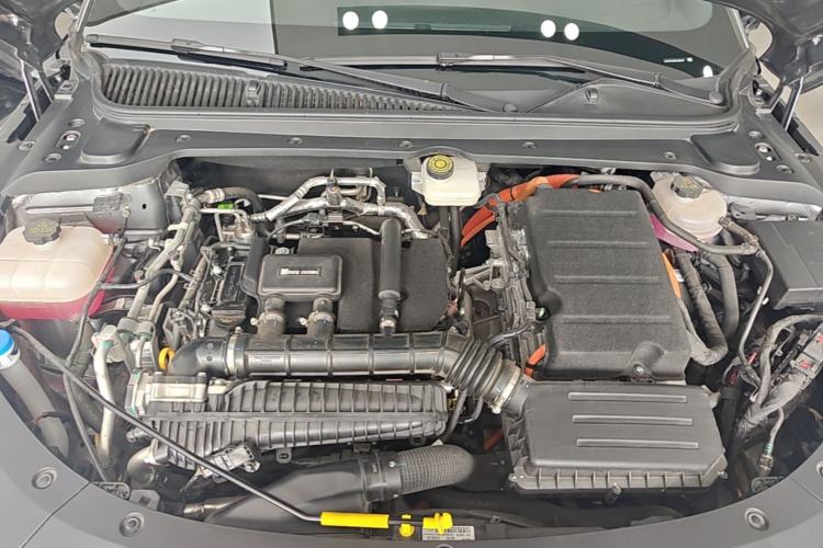 Used BYD Qin L 2025 DM-i Smart Drive 120KM Superior Model Engine Bay
