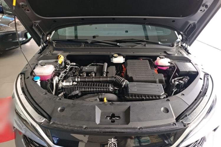 Used BYD Qin L 2025 DM-i Smart Drive 80KM Leading Model Engine Bay