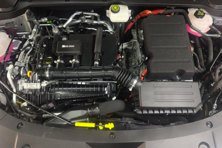 Used BYD Qin L 2025 DM-i Smart Drive 120KM Superior Model Engine Bay