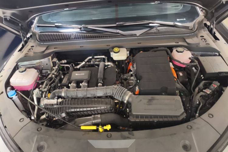 Used BYD Qin L 2025 DM-i Smart Drive 120KM Superior Model Engine Bay