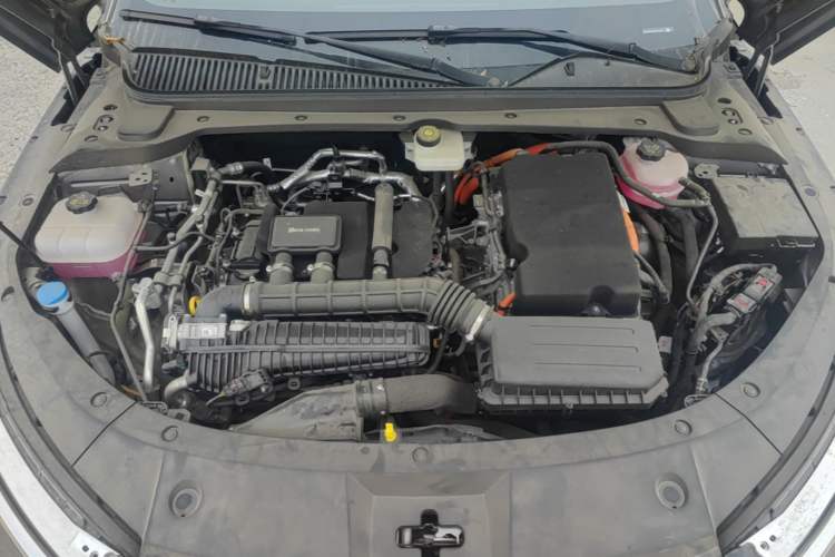 Used BYD Qin L 2025 DM-i Smart Drive 120KM Superior Model Engine Bay
