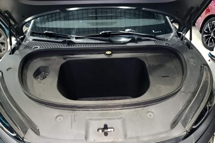 Used BYD Qin L 2025 EV 470KM Leading Edition Engine Bay