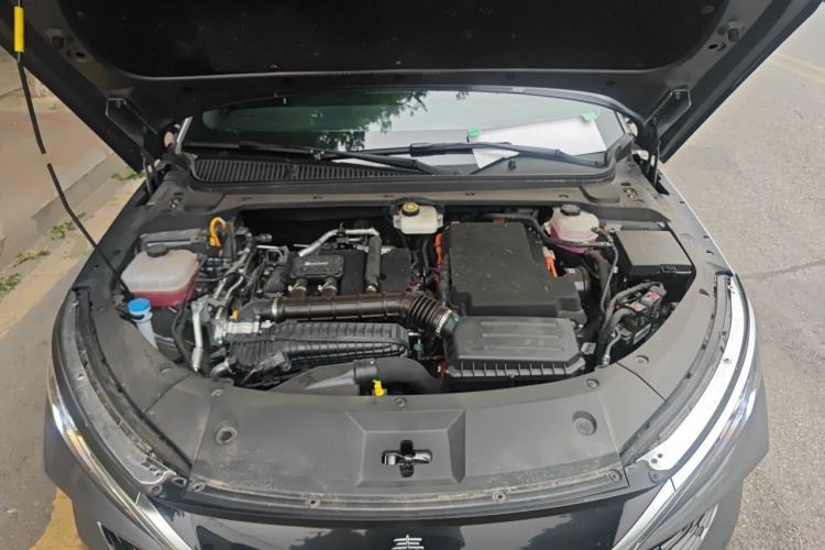 Used BYD Qin L 2025 DM-i Smart Drive 80KM Leading Model Engine Bay