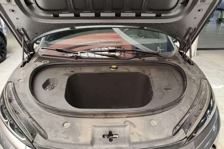 Used BYD Qin L 2025 EV 470KM Leading Edition Engine Bay