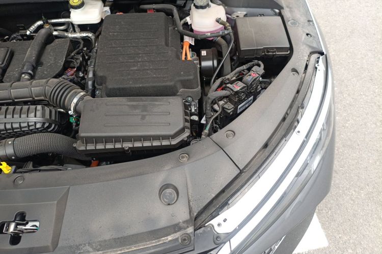 Used BYD Qin L 2025 DM-i Smart Drive 80KM Leading Model Engine Bay Left