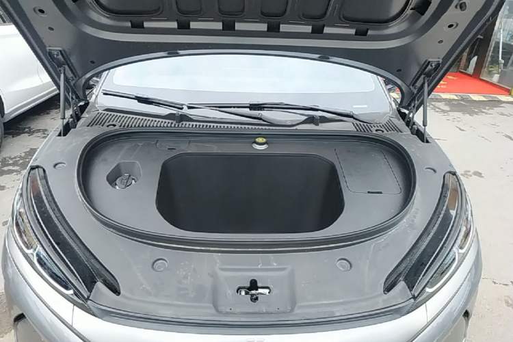 Used BYD Qin L 2025 EV 470KM Leading Edition Engine Bay