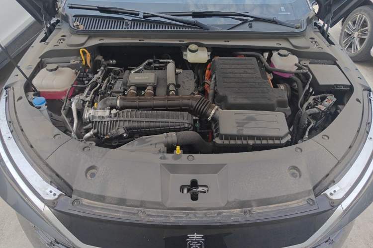 Used BYD Qin L 2025 DM-i Smart Drive 80KM Leading Model Engine Bay