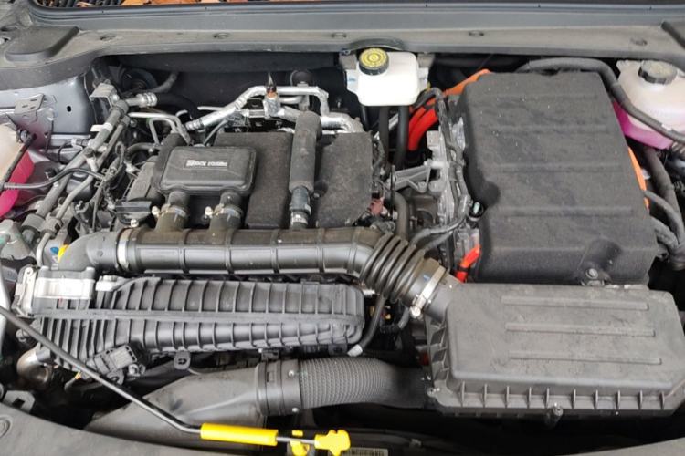 Used BYD Qin L 2025 DM-i Smart Drive 120KM Superior Model Engine Bay