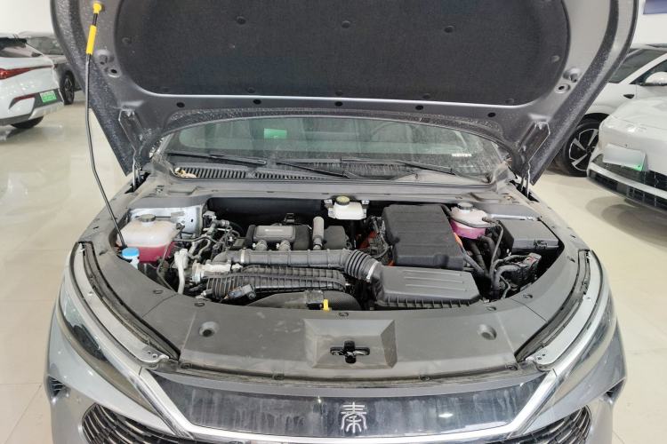 Used BYD Qin L 2025 DM-i Smart Drive 120KM Superior Model Engine Bay