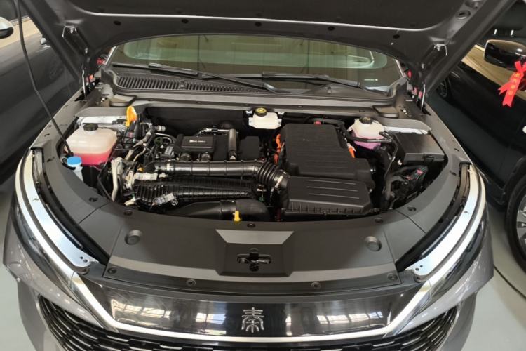 Used BYD Qin L 2025 DM-i Smart Drive 80KM Leading Model Engine Bay