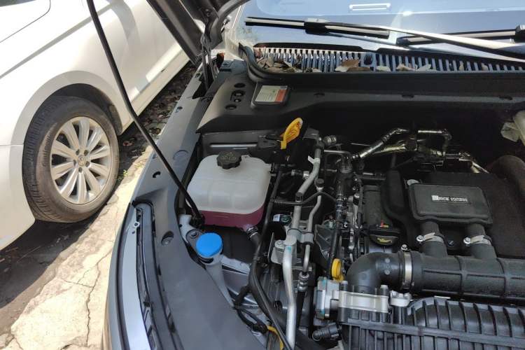 Used BYD Qin L 2025 DM-i Smart Drive 80KM Superior Model Engine Bay Right