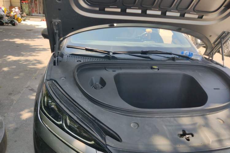 Used BYD Qin L 2025 EV 545KM Beyond Version Engine Bay Right