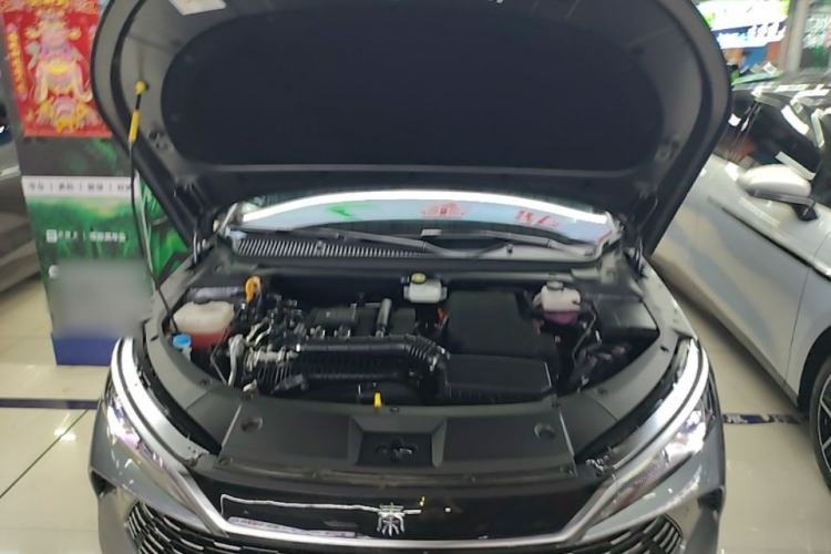 Used BYD Qin L 2025 DM-i Smart Drive 80KM Leading Model Engine Bay