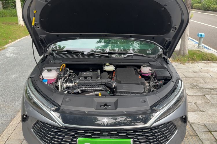 Used BYD Qin L 2025 DM-i Smart Drive 80KM Leading Model Engine Bay