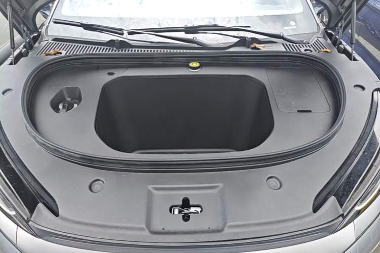 Used BYD Qin L 2025 EV 545KM Beyond Version Engine Bay