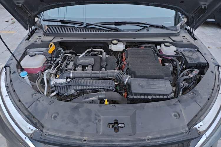 Used BYD Qin L 2025 DM-i Smart Drive 80KM Leading Model Engine Bay