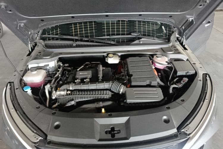 Used BYD Qin L 2025 DM-i Smart Drive 120KM Superior Model Engine Bay