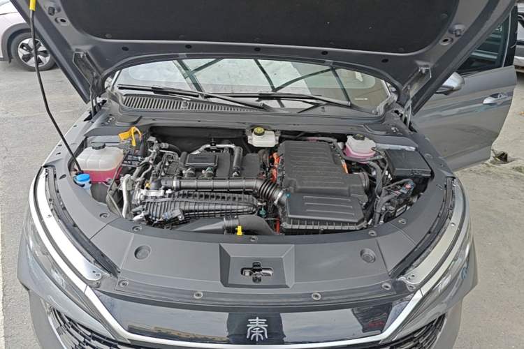 Used BYD Qin L 2025 DM-i Smart Drive 80KM Leading Model Engine Bay