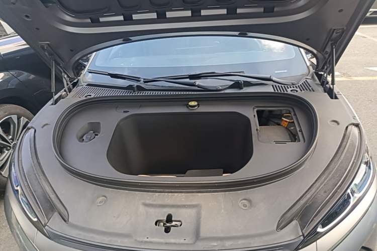 Used BYD Qin L 2025 EV 470KM Leading Edition Engine Bay