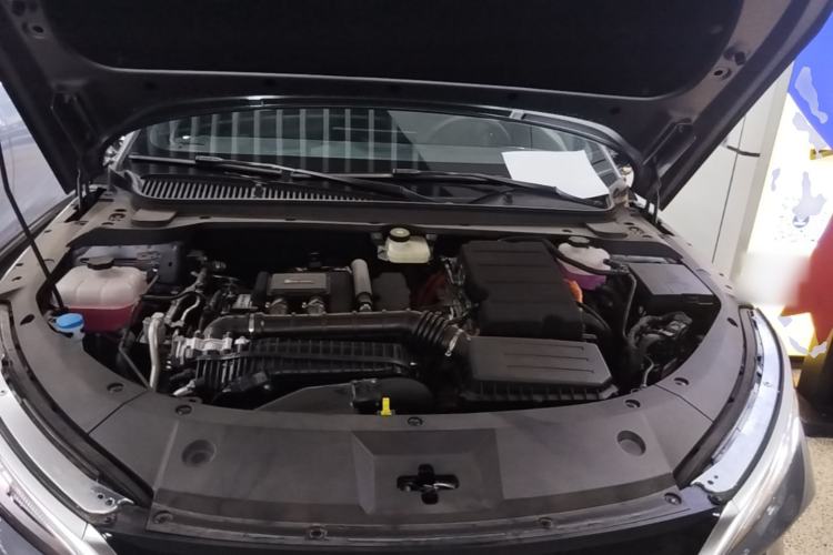 Used BYD Qin L 2025 DM-i Smart Drive 120KM Superior Model Engine Bay
