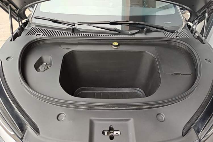 Used BYD Qin L 2025 EV 545KM Beyond Version Engine Bay