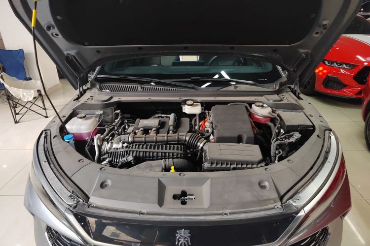 Used BYD Qin L 2025 DM-i Smart Drive 120KM Superior Model Engine Bay