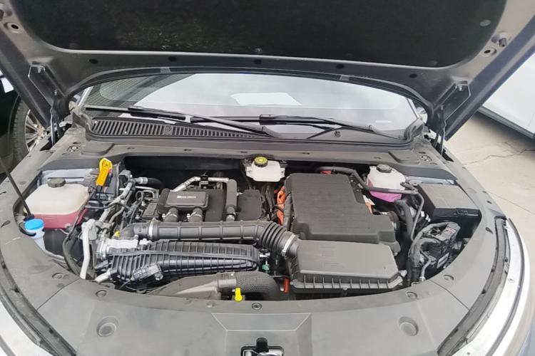 Used BYD Qin L 2025 DM-i Smart Drive 80KM Leading Model Engine Bay