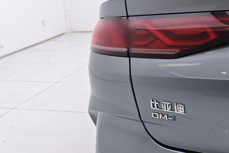 Used BYD Qin L 2025 DM-i Smart Drive 80KM Leading Model Exterior 12